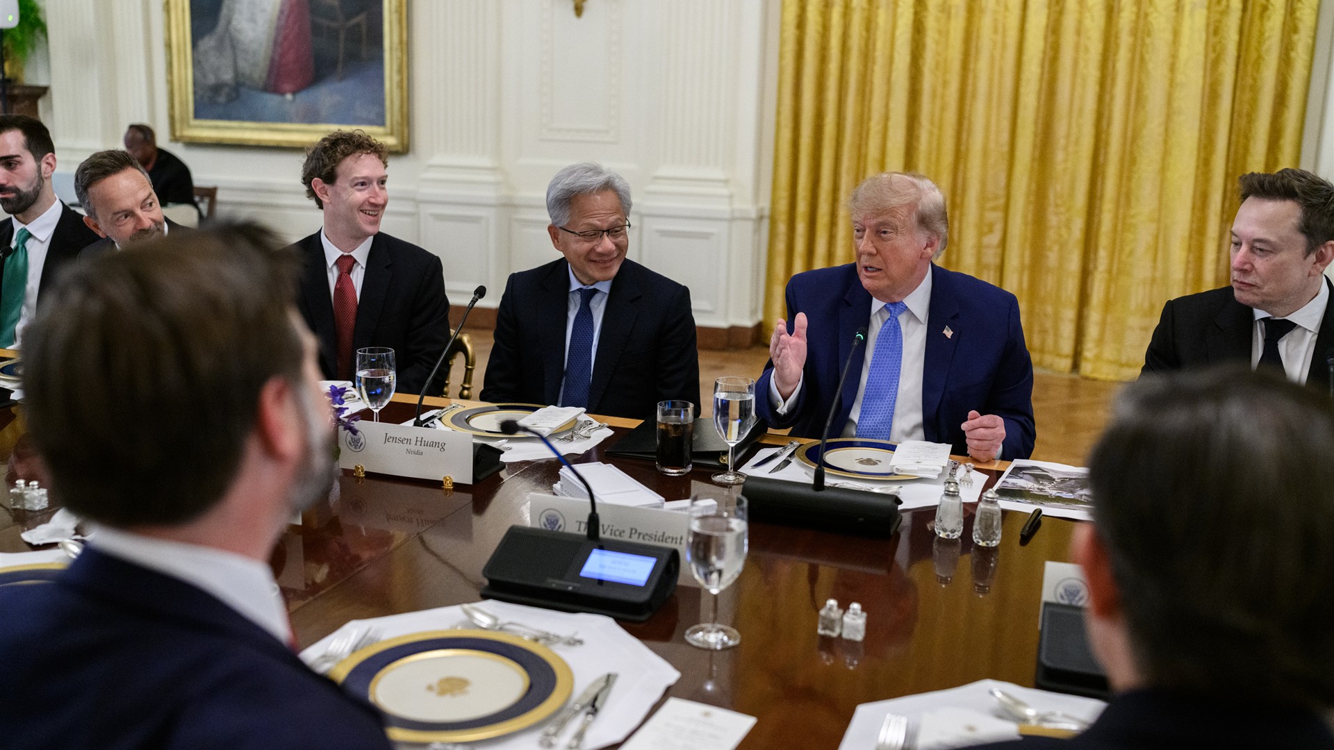 Donald Trump encabeza un almuerzo sobre superinteligencia en la Casa Blanca el 29 de septiembre de 2026
